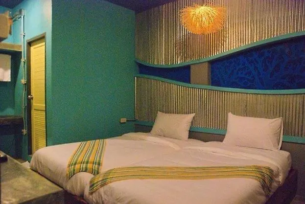 Khaolak Hostel Khao Lak